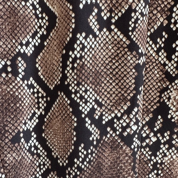 BNWOT Aritzia Babaton Power Blazer - Picture 5 of 7